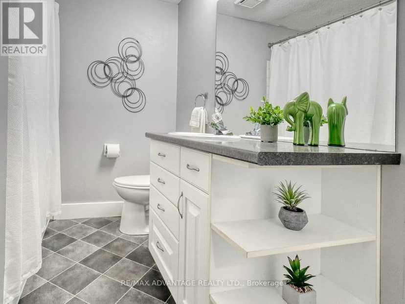 132 Monmore Road — photo 34 of 40