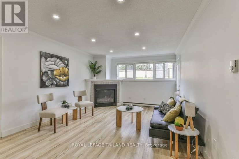 104 - 5 Jacksway Crescent — photo 17 of 37