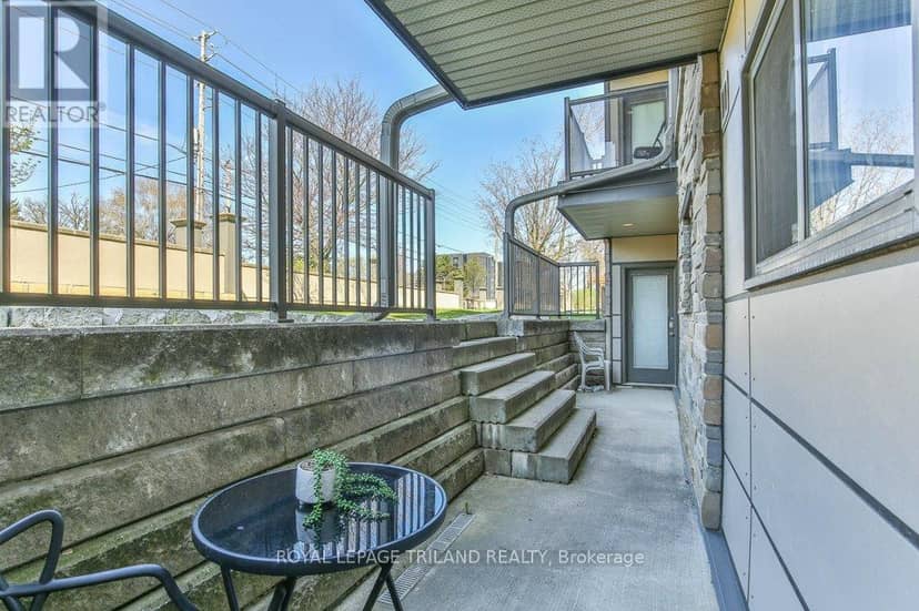104 - 5 Jacksway Crescent — photo 32 of 37