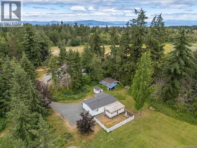 880 Garden Rd E, Qualicum Beach, photo 8