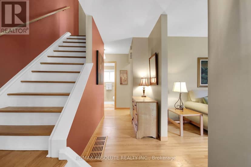 144 Old Colony Road — photo 18 of 39