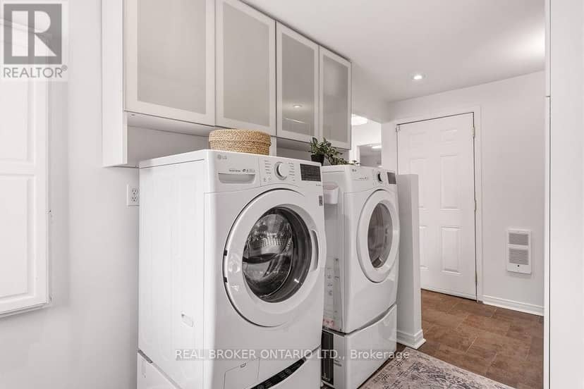101 Queensline Drive — photo 17 of 40