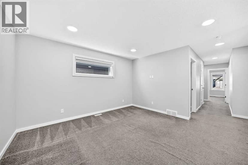 122 belmont Crescent SW — photo 28 of 40