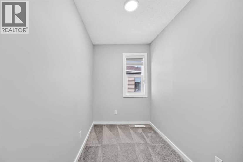 122 belmont Crescent SW — photo 40 of 40