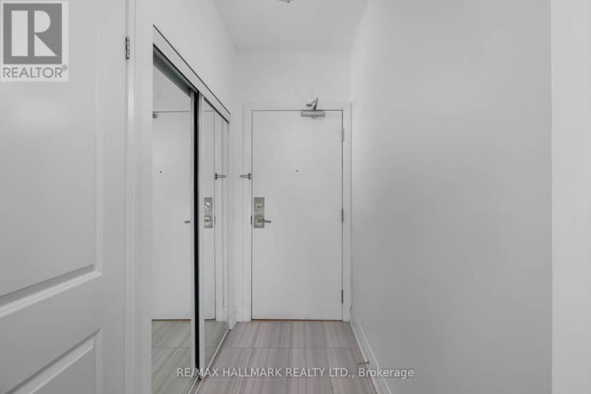 1401 - 530 St Clair Avenue W, Toronto, photo 3