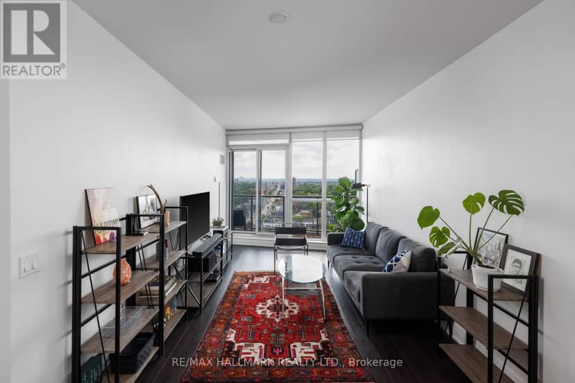 1401 - 530 St Clair Avenue W — photo 9 of 28