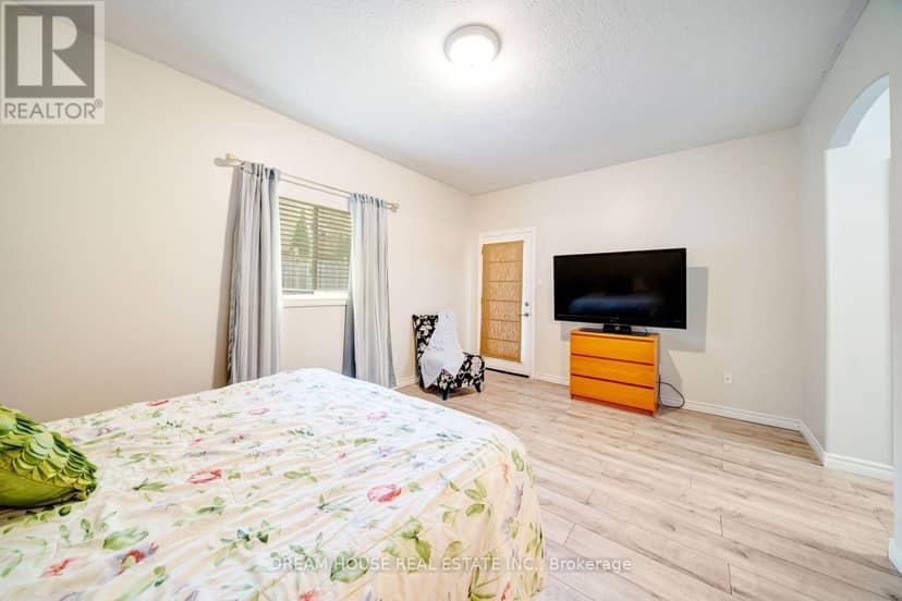 186 Fenning Drive — photo 16 of 33