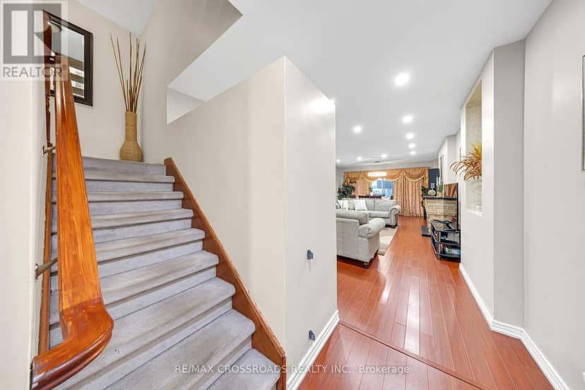 592A Danforth Road — photo 11 of 40