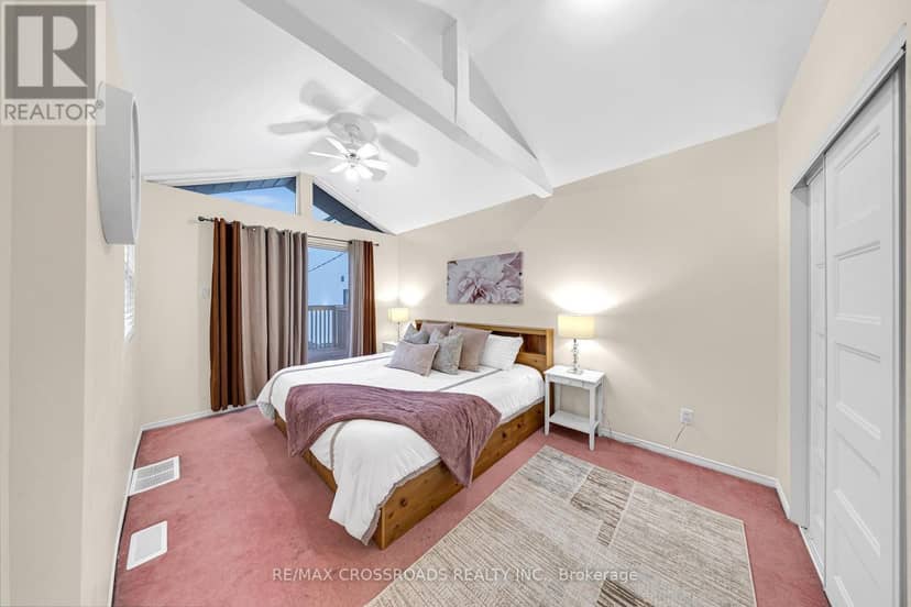 592A Danforth Road — photo 21 of 40