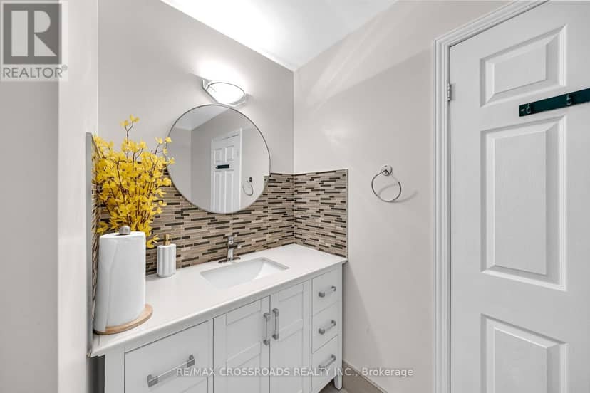592A Danforth Road — photo 24 of 40