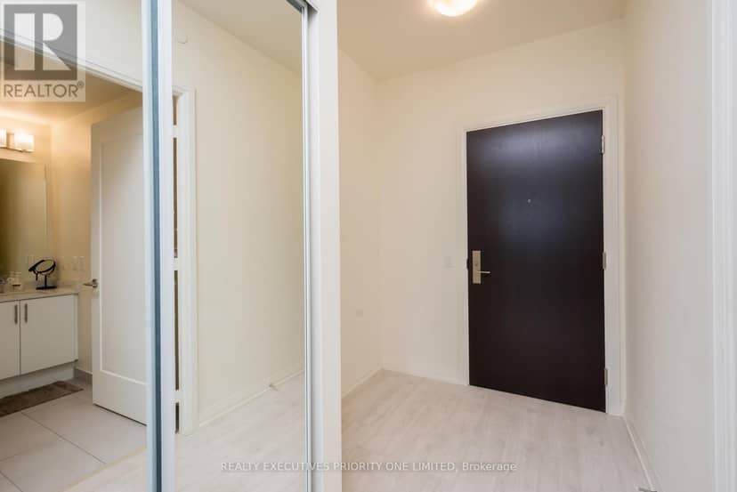 923 - 9000 Jane Street, Vaughan, photo 7