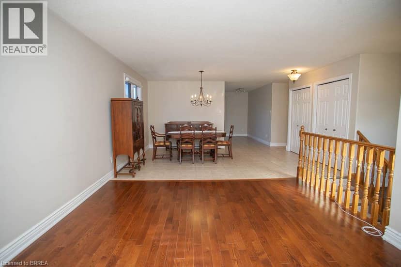 16 BRADBURY Crescent, Paris, photo 7