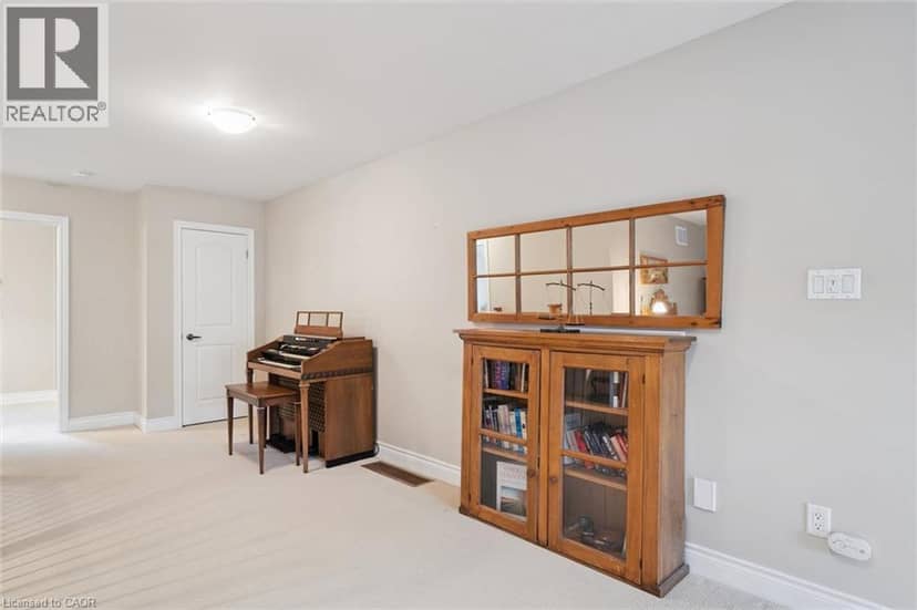 15 BREAKWATER Court — photo 32 of 40