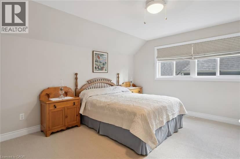 15 BREAKWATER Court — photo 33 of 40