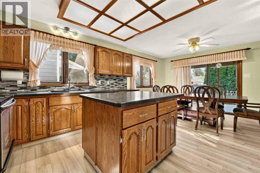 3606 Spruce Drive S — photo 20 of 40