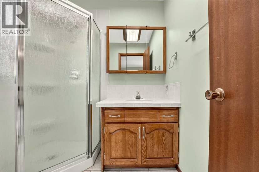 3606 Spruce Drive S — photo 36 of 40