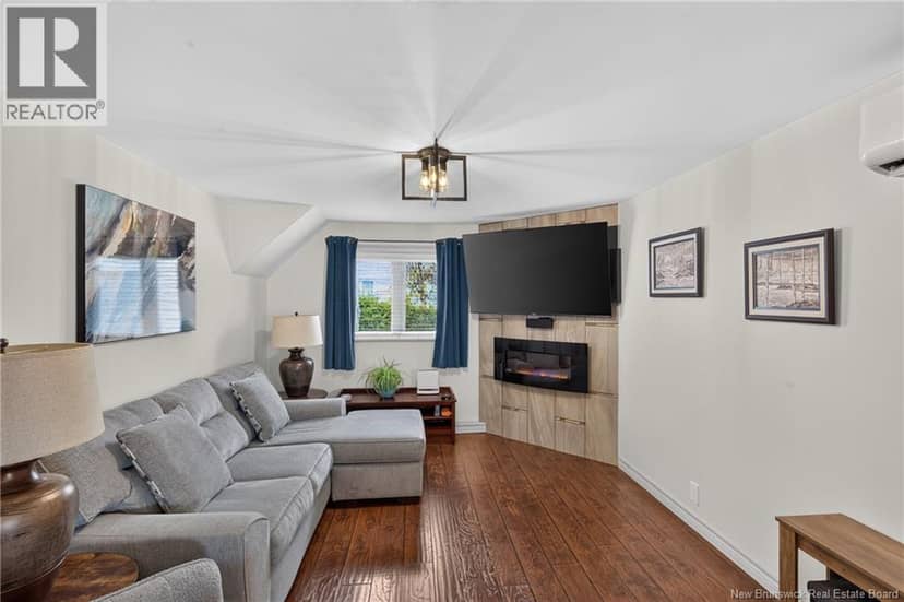 44 Sunset Drive — photo 9 of 32