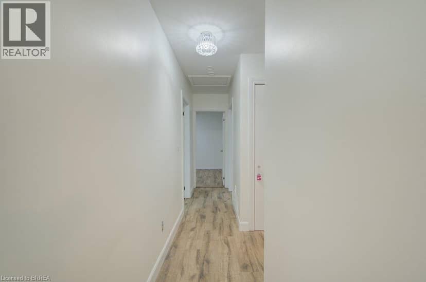 6 BAYLY Drive — photo 13 of 40