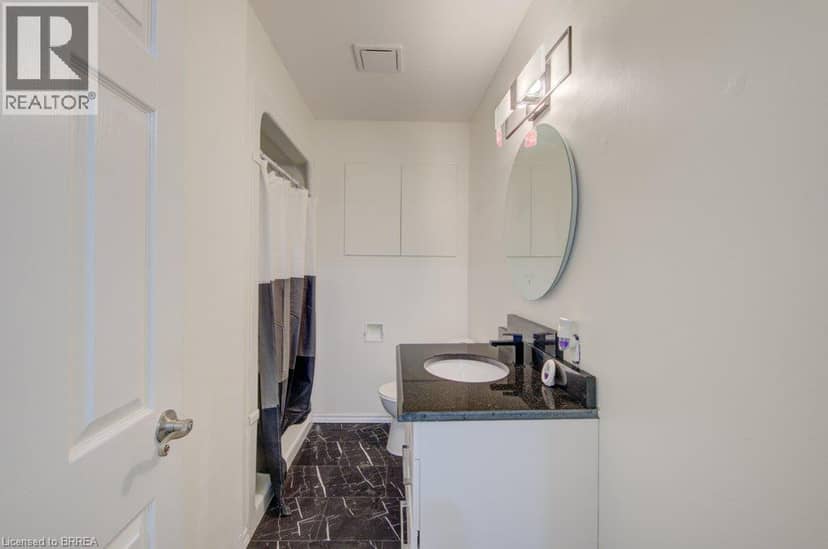 6 BAYLY Drive — photo 14 of 40