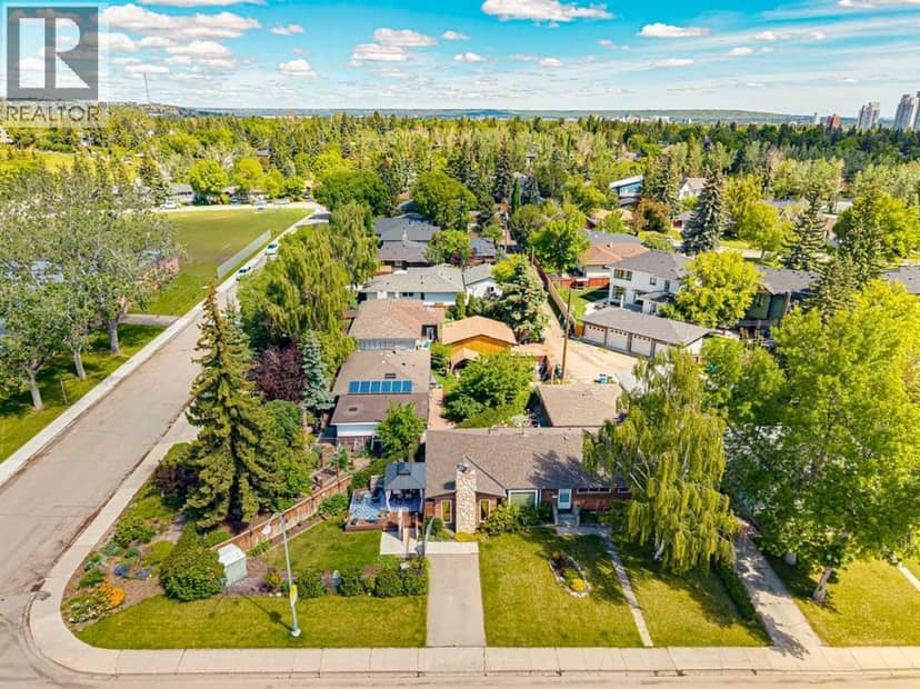 4528 26 Avenue SW, Calgary, photo 2