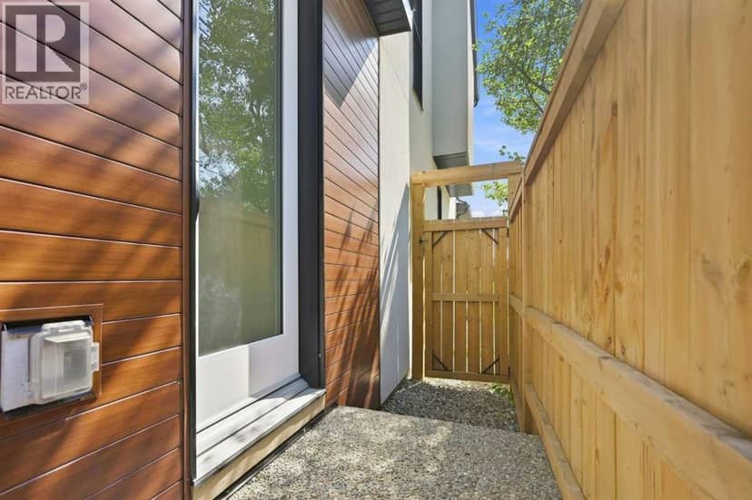 1504 4 Street NE — photo 24 of 40