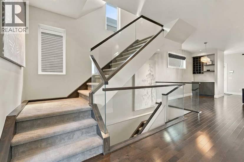 2208 32 Street SW — photo 20 of 40
