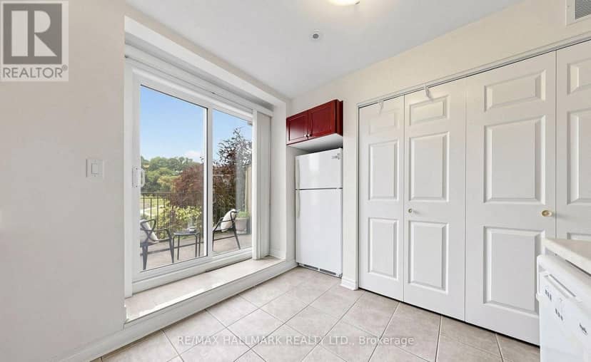 106 - 870 Jane Street — photo 11 of 26