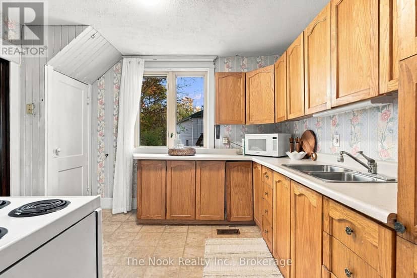 5 Grants Lane — photo 16 of 40