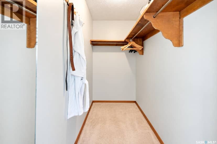 2054 Braun BAY E — photo 32 of 40