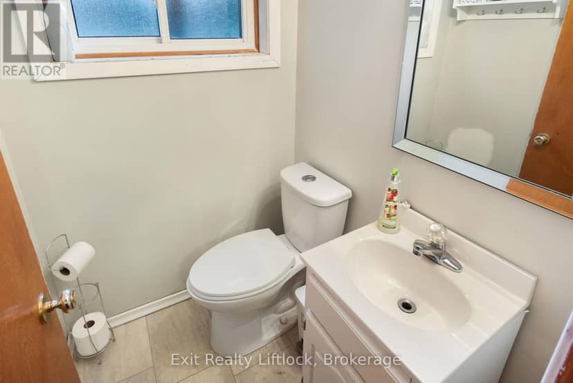 26 Beechwood Drive — photo 18 of 26