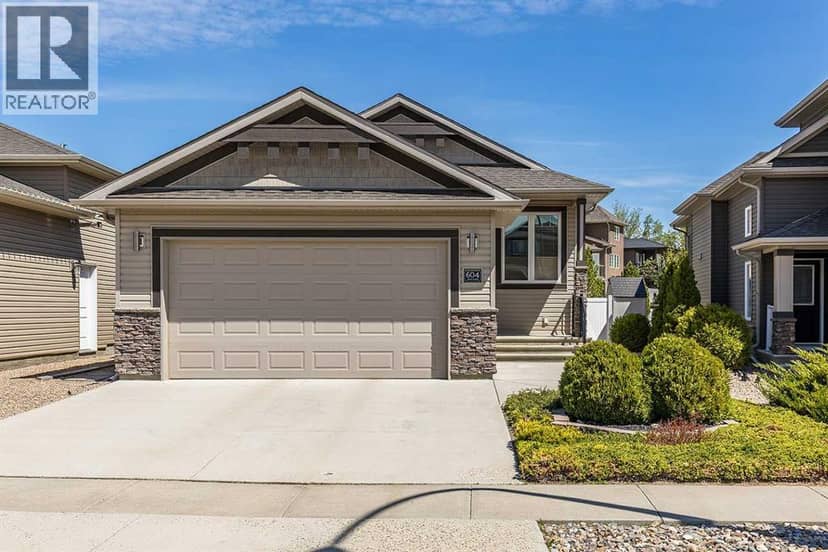 604 Vista Drive SE, Medicine Hat, photo 2