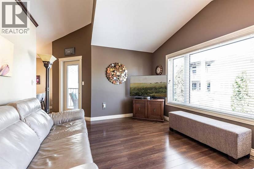 604 Vista Drive SE — photo 18 of 40