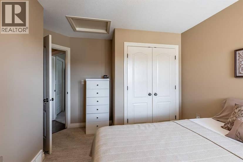604 Vista Drive SE — photo 23 of 40
