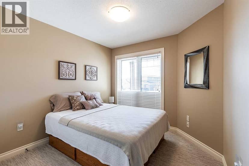 604 Vista Drive SE — photo 22 of 40