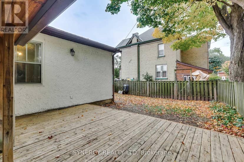 210 Albert Street — photo 30 of 32