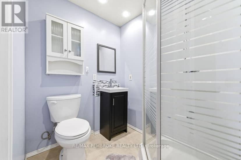 634 Goldfinch Way — photo 37 of 40