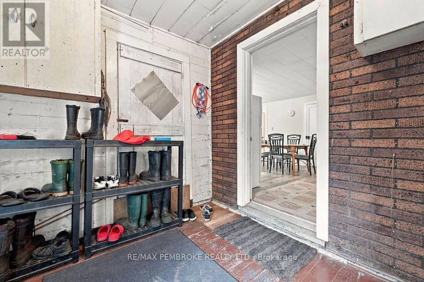 40513 17 Highway, Head, Clara and Maria, photo 8