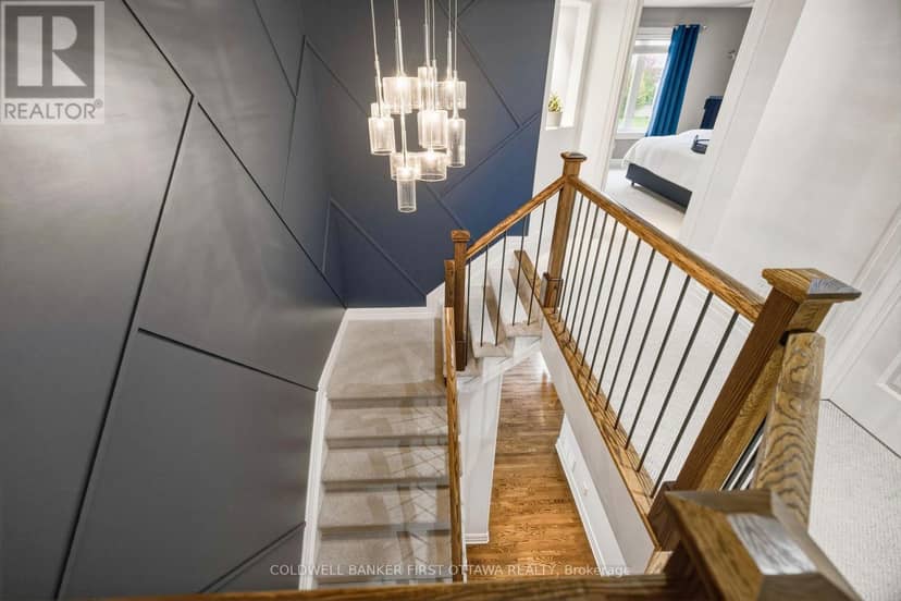 529 Adamson Crescent — photo 18 of 40