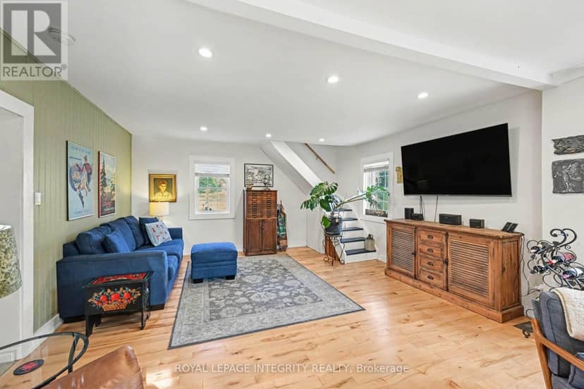 27 Cobus Road — photo 12 of 33