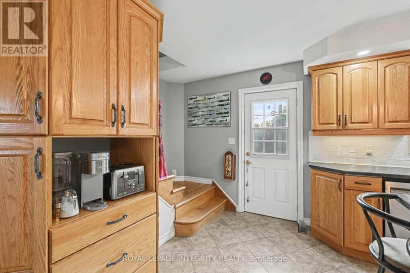 27 Cobus Road — photo 19 of 33