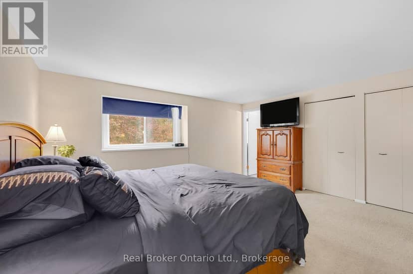 30 Westwood Crescent — photo 26 of 37