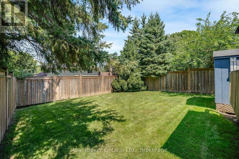 30 Westwood Crescent — photo 33 of 37