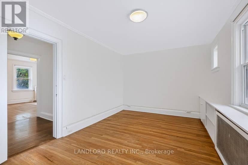 159 Lawrence Avenue W — photo 19 of 37