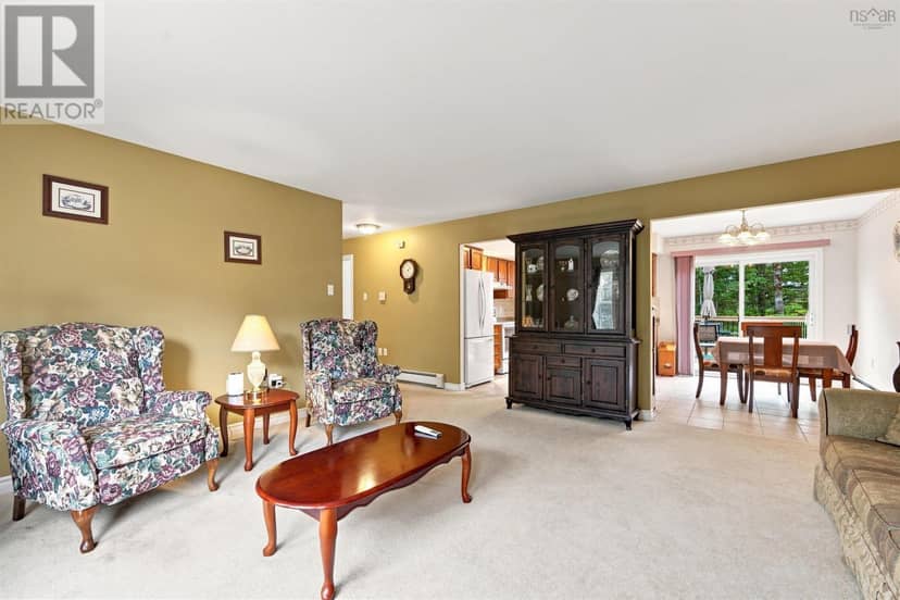 73 Penny Lane — photo 16 of 40