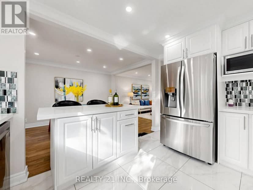 120 Queensbury Avenue — photo 19 of 40
