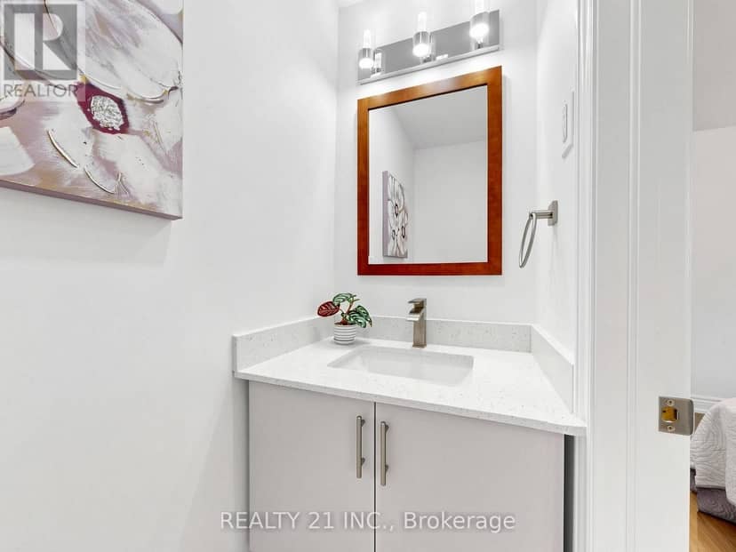 120 Queensbury Avenue — photo 33 of 40