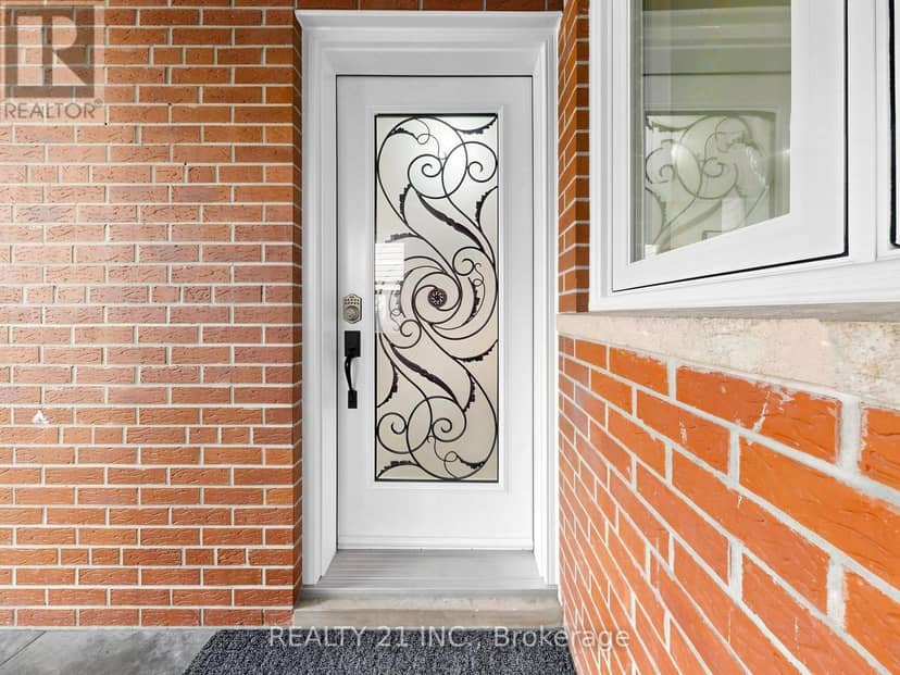 120 Queensbury Avenue, Toronto, photo 6