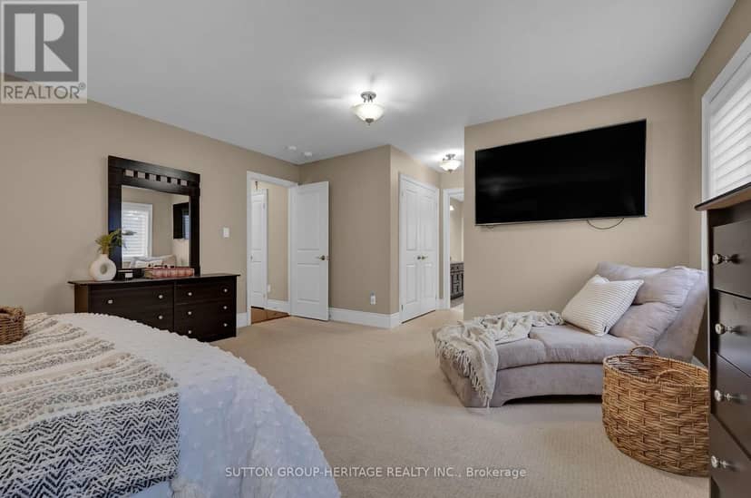 25 Charterhouse Drive — photo 22 of 40
