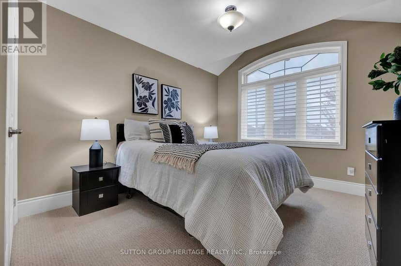 25 Charterhouse Drive — photo 31 of 40
