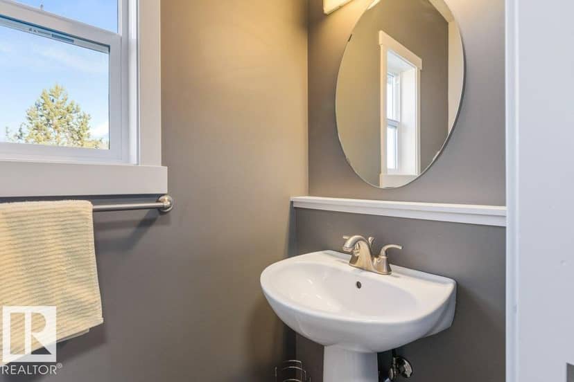 9056 Shaw Wy SW — photo 22 of 40